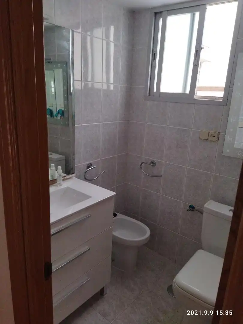 Habitación en Avenida de Alfonso XIII, 147, Nueva España Baño de Piso para compartir en Madrid con Calefacción, Parquet y Amueblado