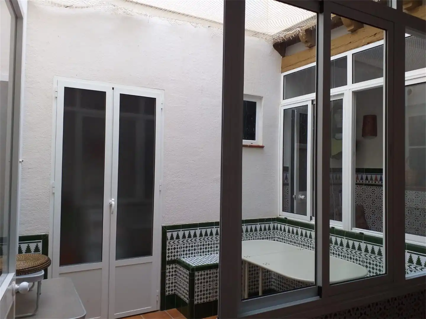 Casa adosada en venta en Calle San Sebastián, 31, Trebujena Casa adosada en venta en Trebujena con Aire acondicionado y Terraza