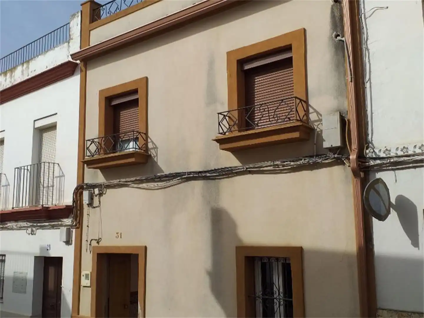 Casa adosada en venta en Calle San Sebastián, 31, Trebujena Vista exterior de Casa adosada en venta en Trebujena con Aire acondicionado y Terraza