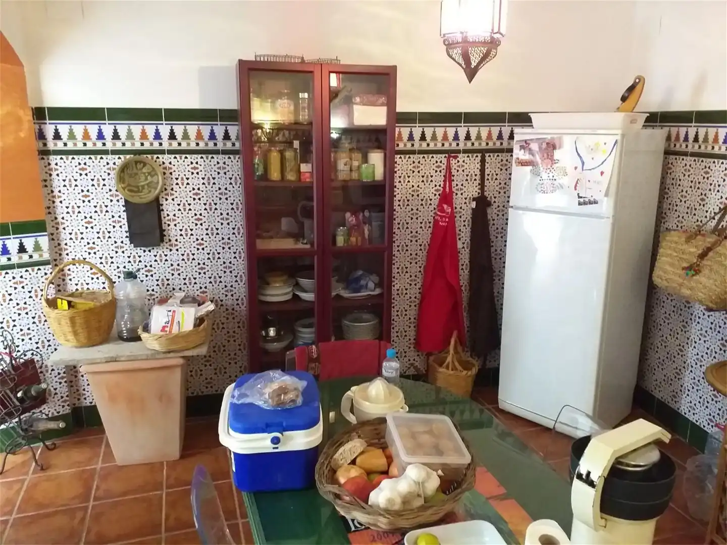Casa adosada en venta en Calle San Sebastián, 31, Trebujena Cocina de Casa adosada en venta en Trebujena con Aire acondicionado y Terraza
