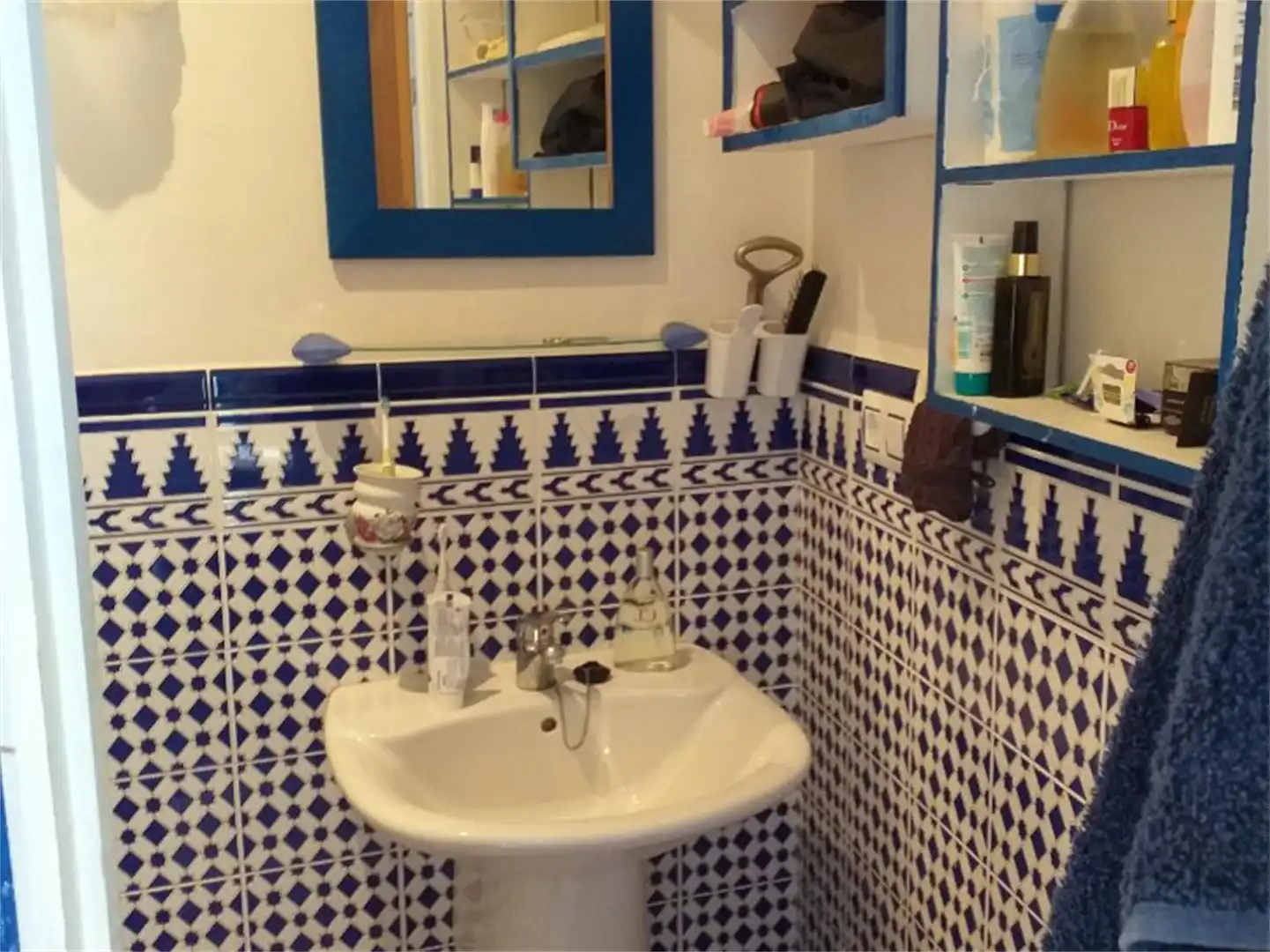 Casa adosada en venta en Calle San Sebastián, 31, Trebujena Baño de Casa adosada en venta en Trebujena con Aire acondicionado y Terraza