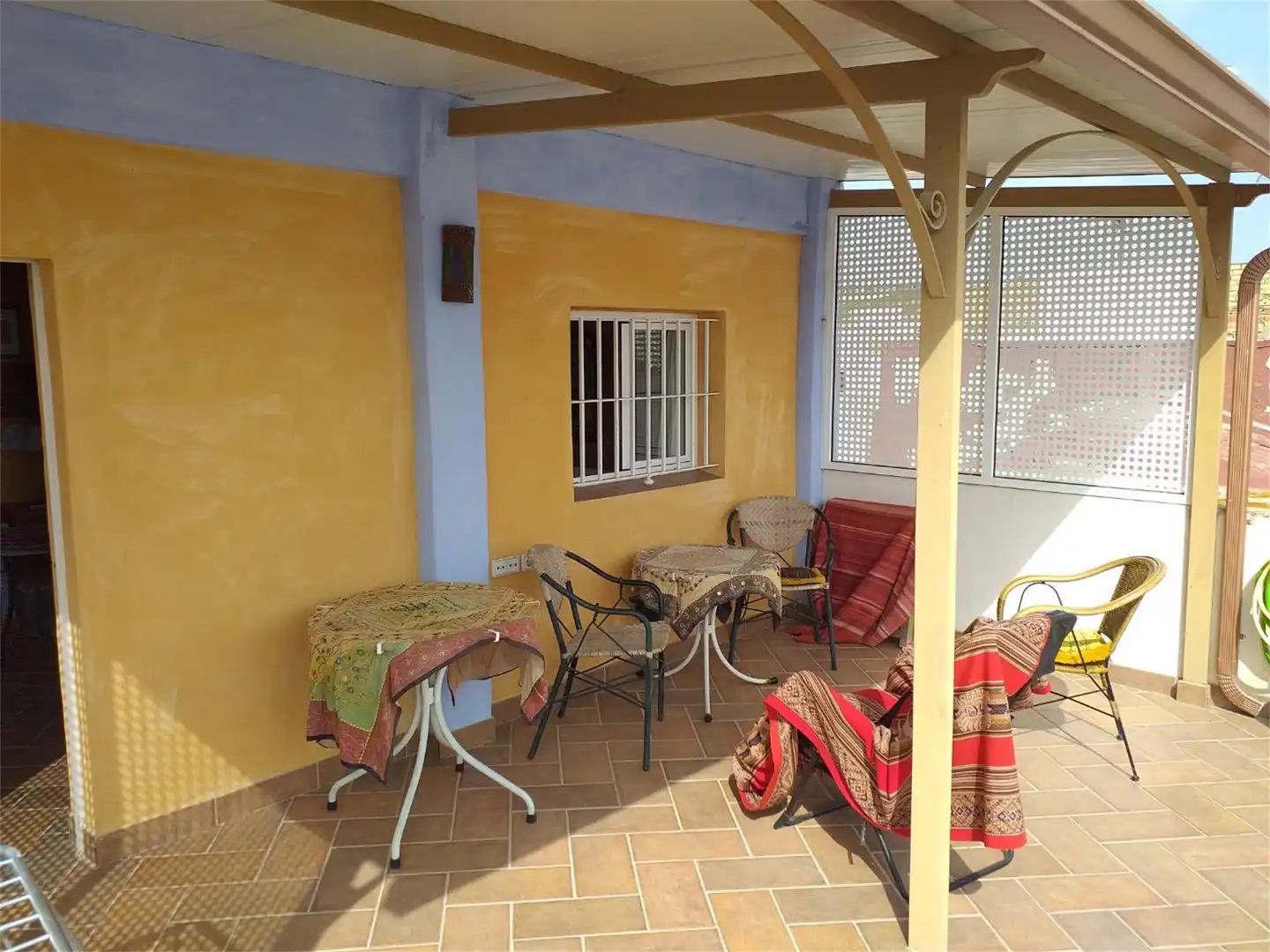 Casa adosada en venta en Calle San Sebastián, 31, Trebujena Terraza de Casa adosada en venta en Trebujena con Aire acondicionado y Terraza