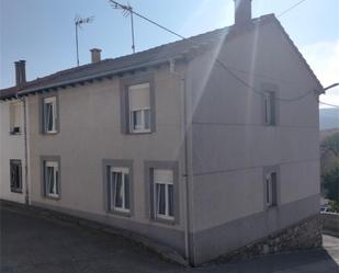 Exterior view of Single-family semi-detached for sale in Valdeolea  with Washing machine and TV