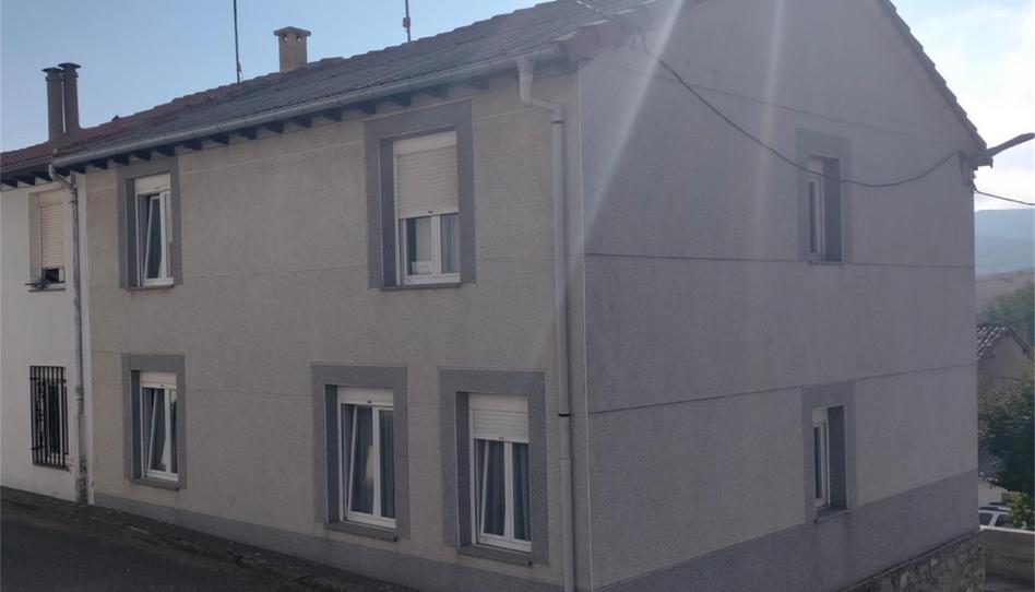 Photo 1 of Single-family semi-detached for sale in Calle de la Constitución, 6, Valdeolea, Cantabria