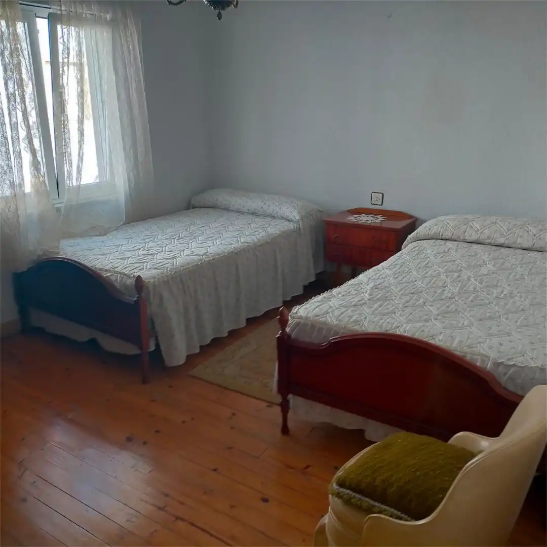 Bedroom of Detached homes for sale in Valdeolea  with Washing machine and TV