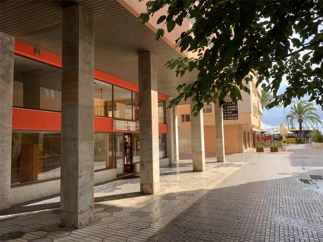 Local comercial en Alquiler en Carrer de Felip II, 6 en S'Eixample - Can Misses