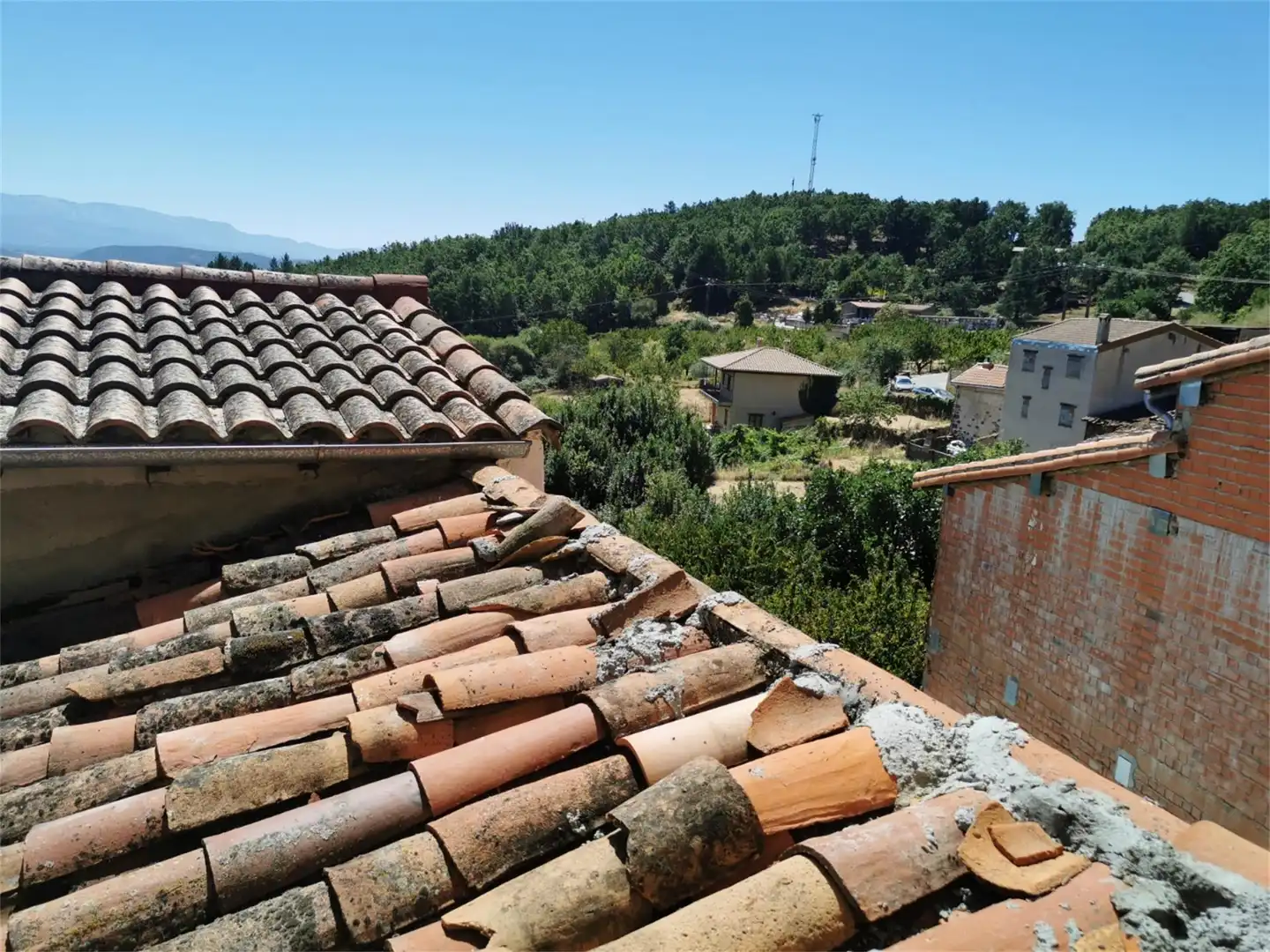 Vista exterior de Casa adosada en venda en Villanueva del Conde amb Terrassa, Rentadora i Balcó