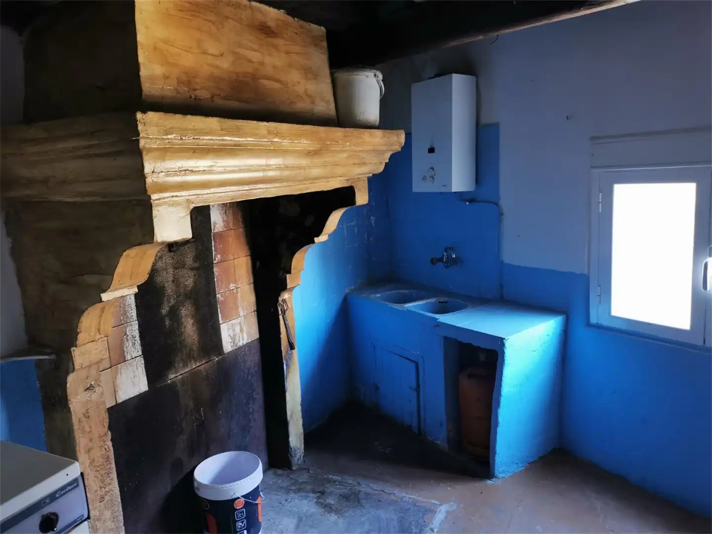 Cuina de Casa adosada en venda en Villanueva del Conde amb Terrassa, Rentadora i Balcó
