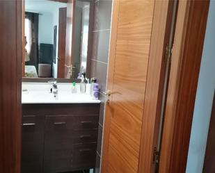 Bathroom of Flat for sale in Rubielos de Mora  with Terrace and Balcony