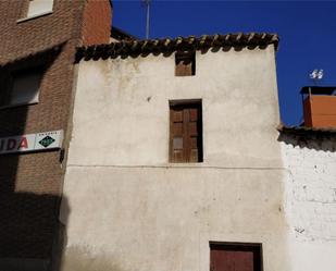 Vista exterior de Casa adosada en venda en El Hoyo de Pinares 
