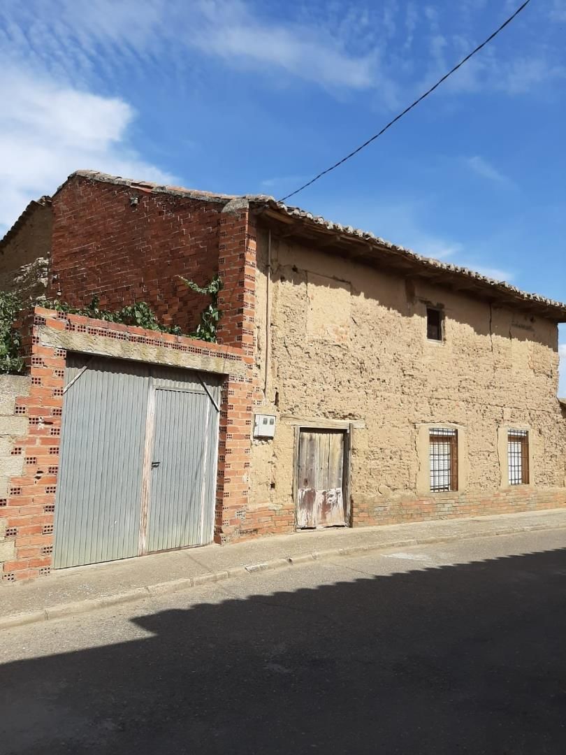 Exterior view of Country house for sale in Fresno de la Vega