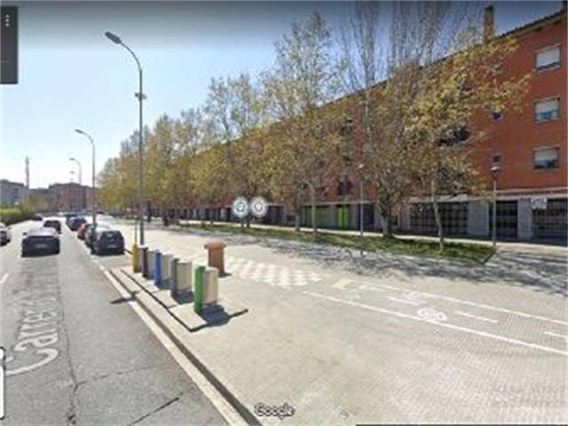 Local comercial en Alquiler en Carrer Ferrer i Guàrdia en Mas Rampinyo - Montcada Nova - Carrerada