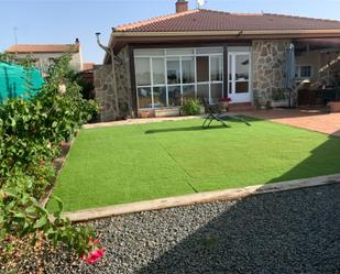 Exterior view of House or chalet for sale in Ávila Capital  with Heating, Private garden and Furnished