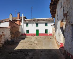 Exterior view of Single-family semi-detached for sale in Pino del Río