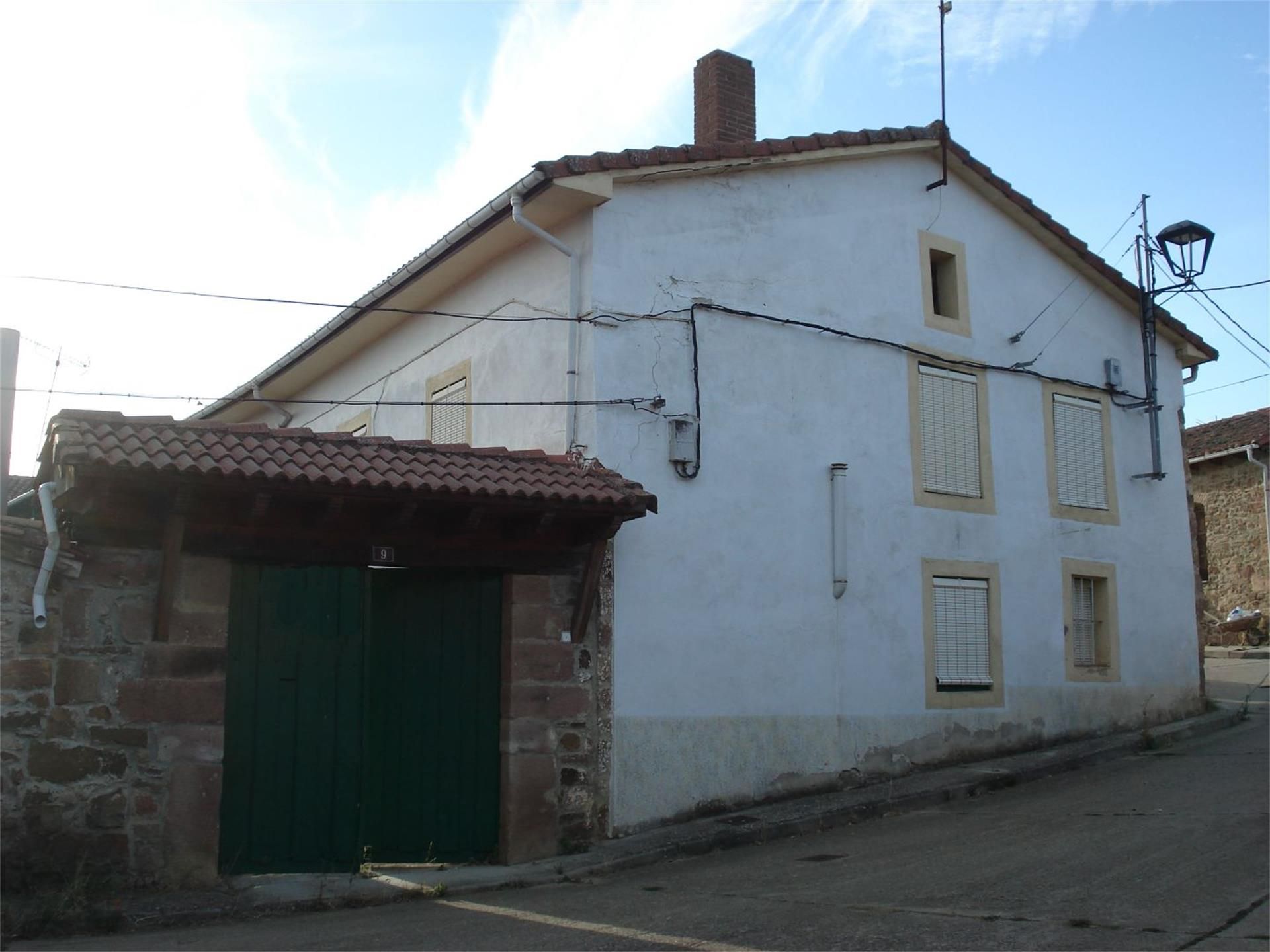Vista exterior de Casa adosada en venda en Cervera de Pisuerga