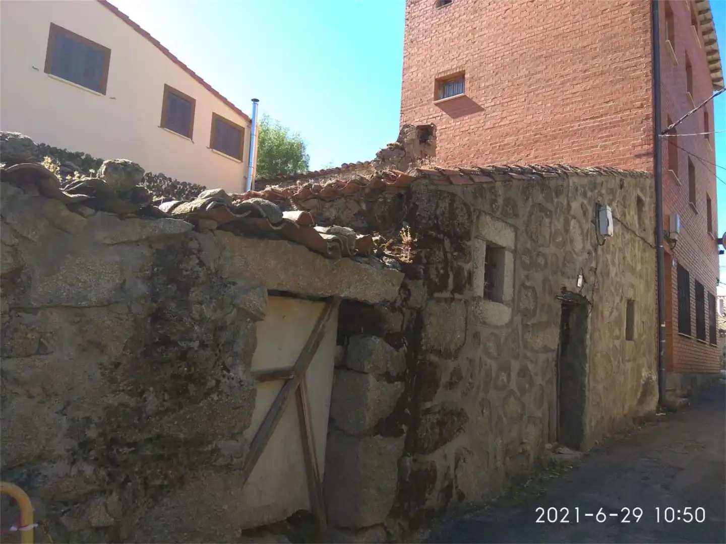 Vista exterior de Casa adosada en venda en Navarredondilla