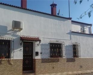 Exterior view of Single-family semi-detached for sale in Hornachuelos  with Terrace, Storage room and Oven