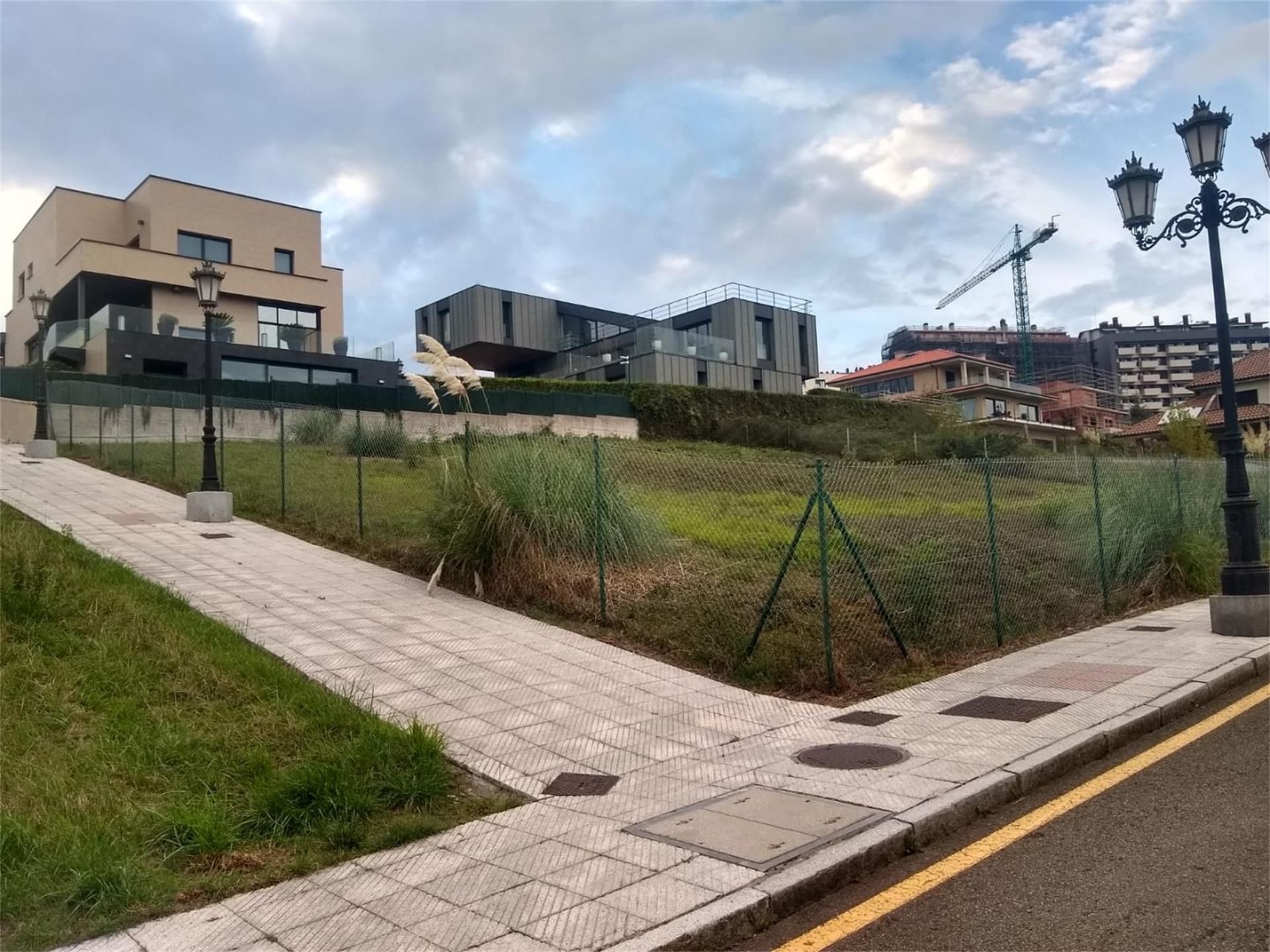 Urbanitzable en venda en Oviedo 