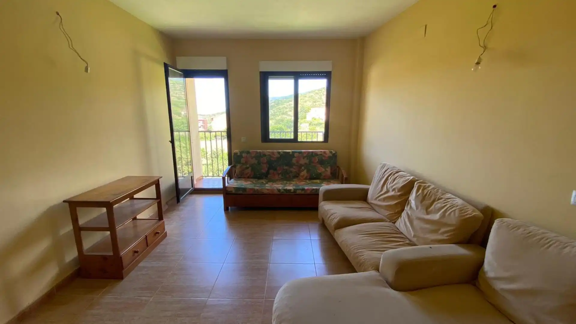 Flat for sale in Avenida de Ramón y Cajal, Jerte Living room of Flat for sale in Jerte with Balcony