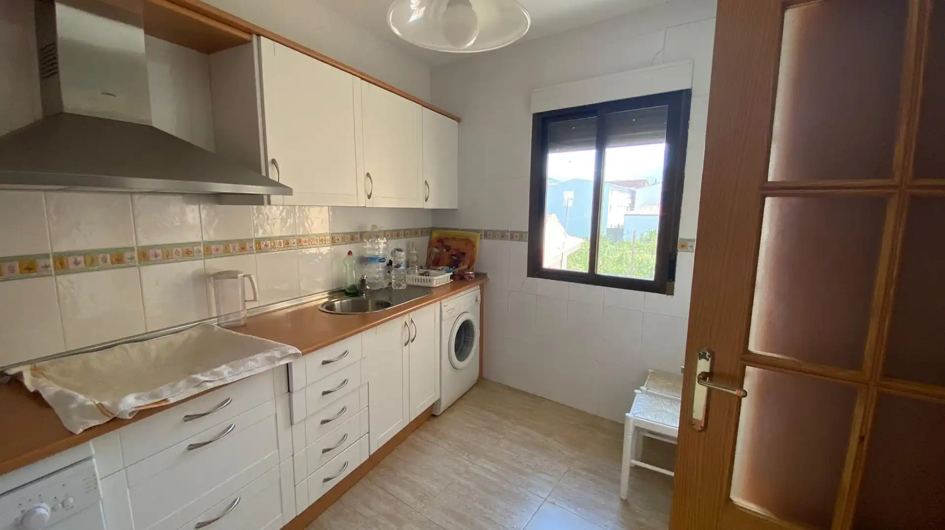 Flat for sale in Avenida de Ramón y Cajal, Jerte Kitchen of Flat for sale in Jerte with Balcony