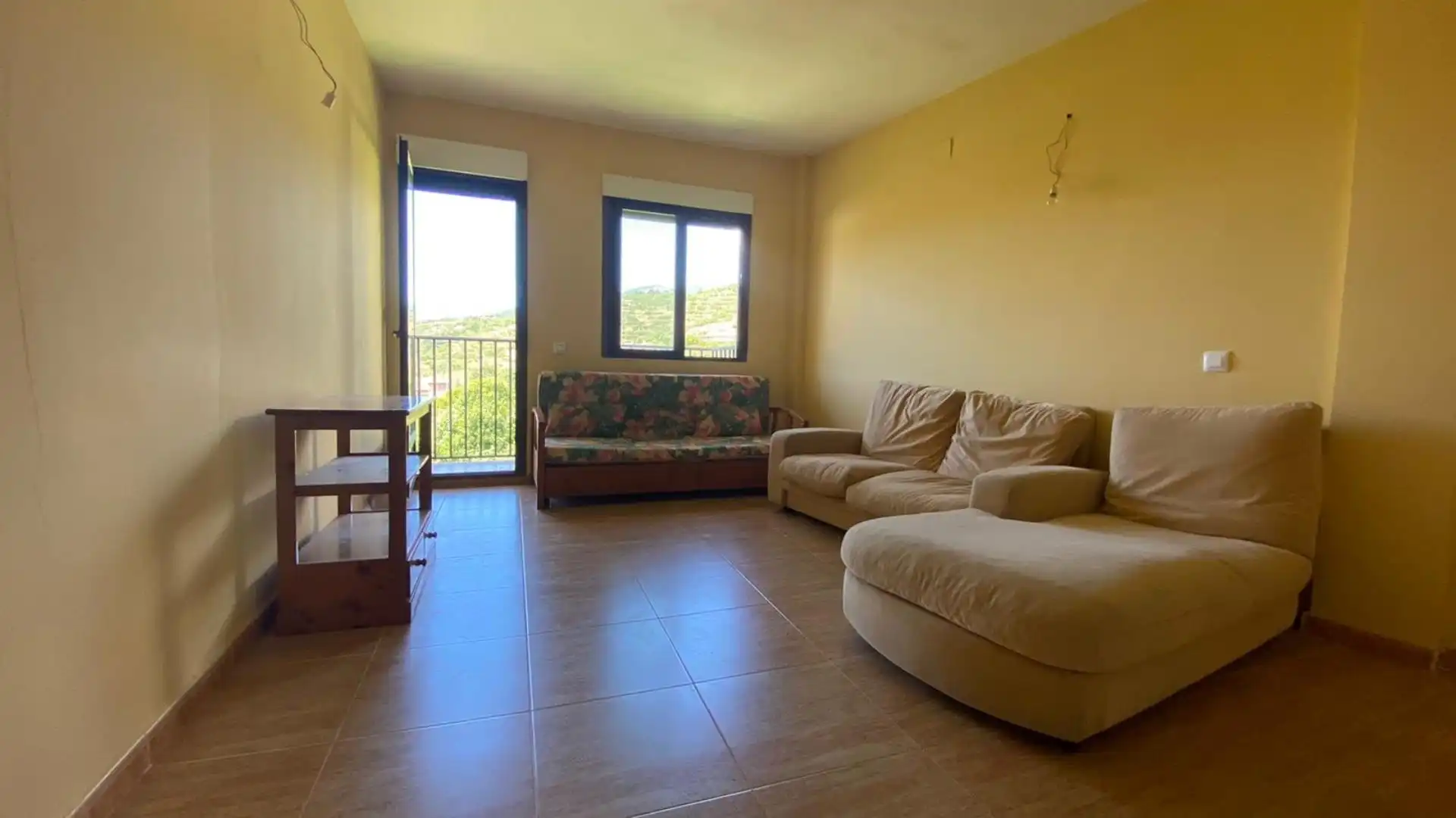 Flat for sale in Avenida de Ramón y Cajal, Jerte Living room of Flat for sale in Jerte with Balcony