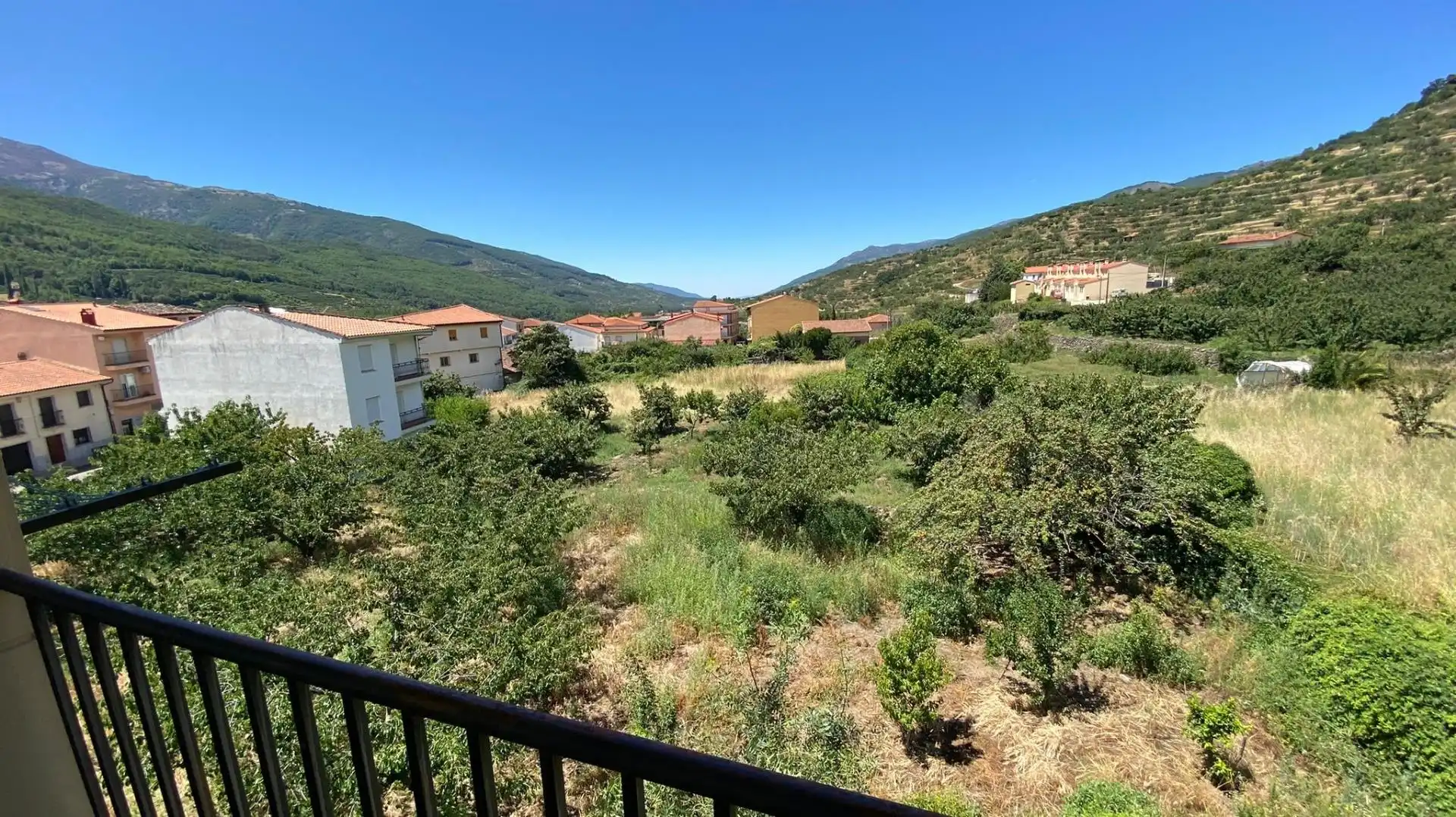 Flat for sale in Avenida de Ramón y Cajal, Jerte Exterior view of Flat for sale in Jerte with Balcony