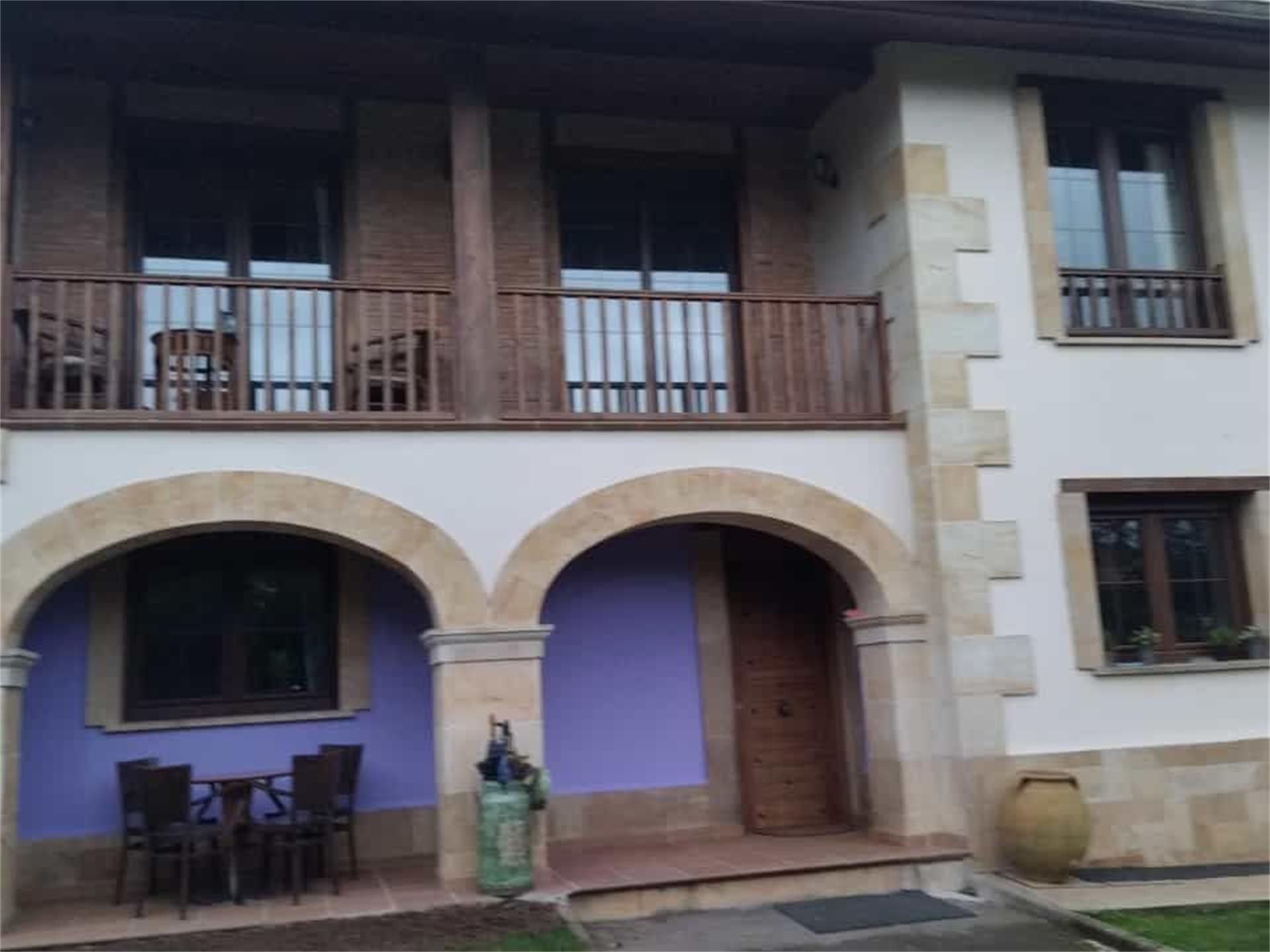 Exterior view of House or chalet for sale in Bárcena de Cicero  with Terrace and Balcony