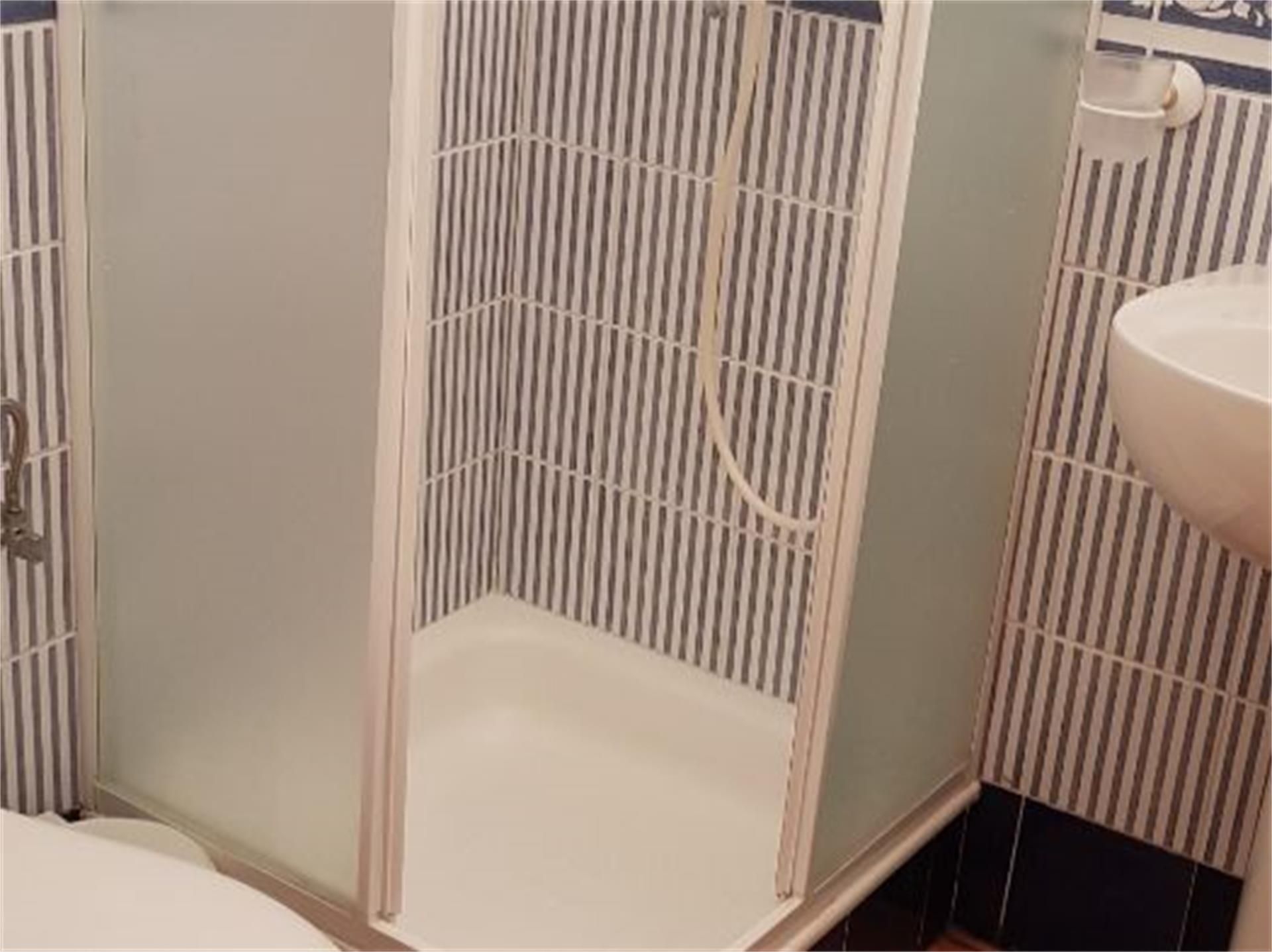 Bathroom of Flat for sale in Punta Umbría  with Terrace, Storage room and Swimming Pool