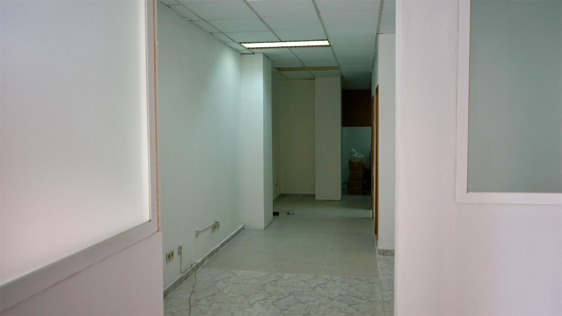 Local en venda a Carrer Reis Catòlics, 127, Son Canals Local en venda en Palma de Mallorca amb Aire condicionat i Calefacció