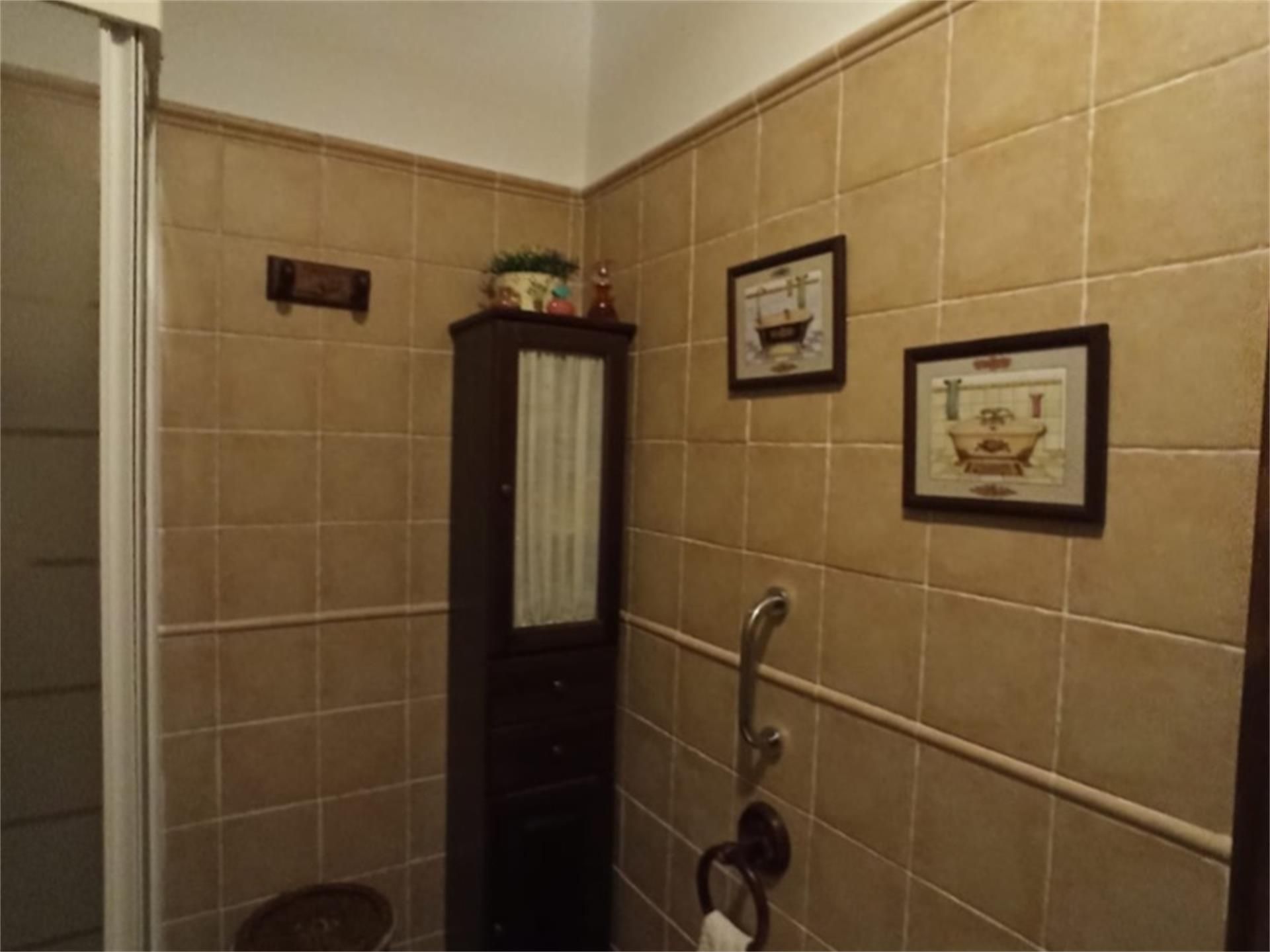 Bathroom of Flat for sale in Fondón  with Air Conditioner, Heating and Terrace