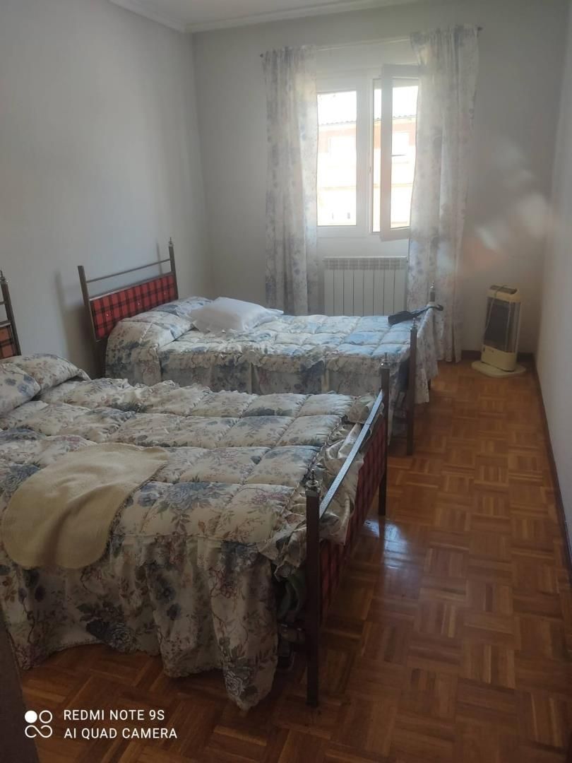 Bedroom of Flat for sale in Alar del Rey  with Storage room