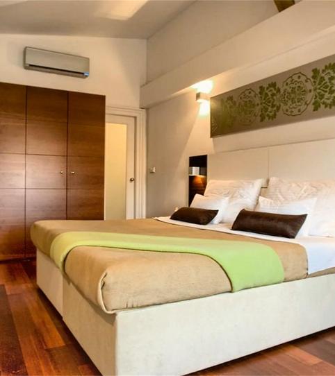 Flat for sale in Plaça de Sant Joan, 4, Centre Vila, Barcelona - image 2 Photo 2 of Flat for sale in Plaça de Sant Joan, 4, Centre Vila, Barcelona