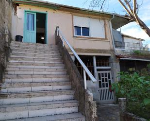 Vista exterior de Casa o xalet en venda en Leiro amb Terrassa