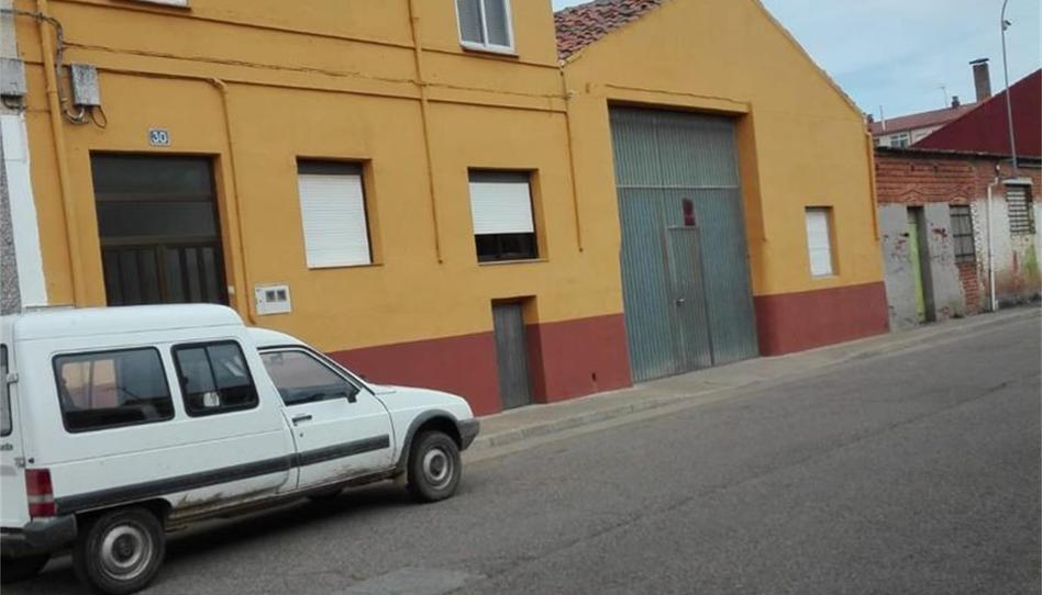 Flat for sale in Calle San Isidro Labrador, 66, Santa María del Páramo, León - image 1 Photo 1 of Flat for sale in Calle San Isidro Labrador, 66, Santa María del Páramo, León