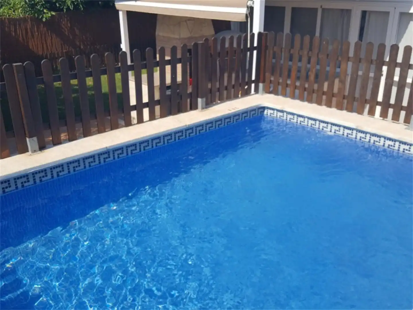 Country homes for rent in Camino de Enmedio, Avda Pescia - Ctra de Frigiliana Swimming pool of Country homes for rent in Nerja with Air Conditioner, Terrace and Swimming Pool