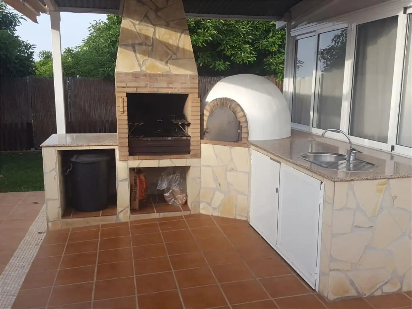 Country homes for rent in Camino de Enmedio, Avda Pescia - Ctra de Frigiliana Kitchen of Country homes for rent in Nerja with Air Conditioner, Terrace and Swimming Pool