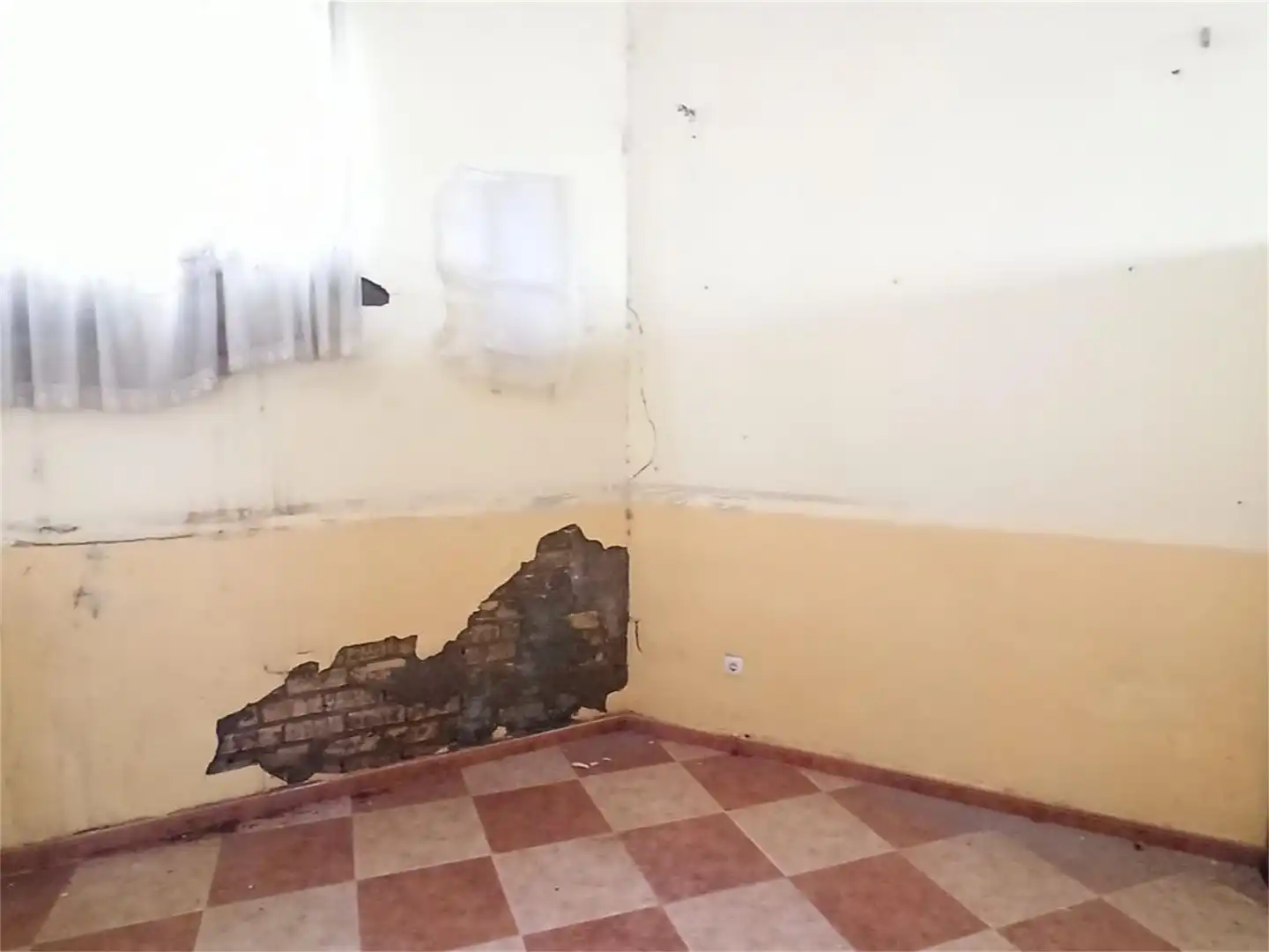 Local de alquiler en Cañada Rosal con Aire acondicionado