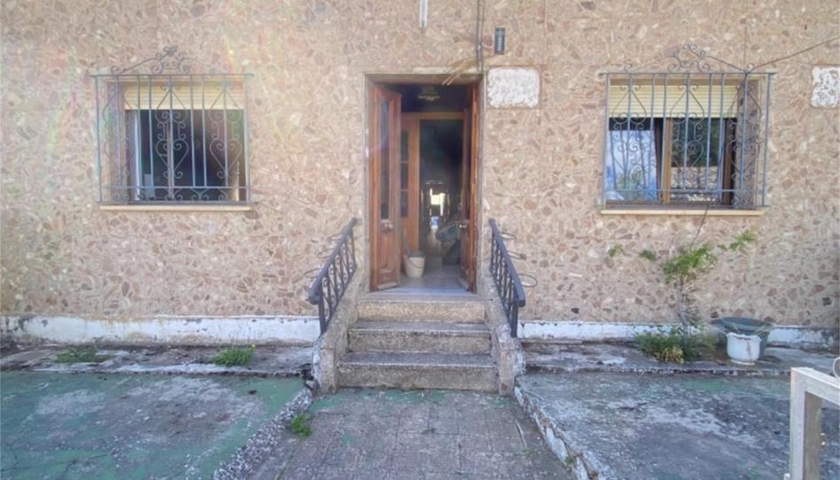 Garatge en venda a Núcleo Vallunquera, 63, Castrojeriz, Burgos - imatge 1 Foto 1 de Garatge en venda a Núcleo Vallunquera, 63, Castrojeriz, Burgos