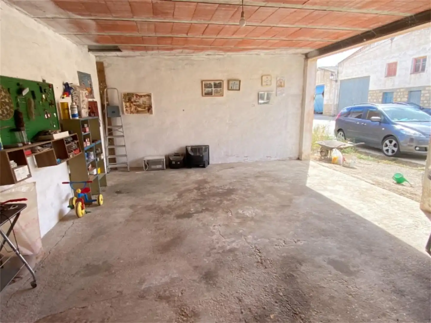 Garaje en venta en Castrojeriz con Calefacción, Jardín privado y Terraza