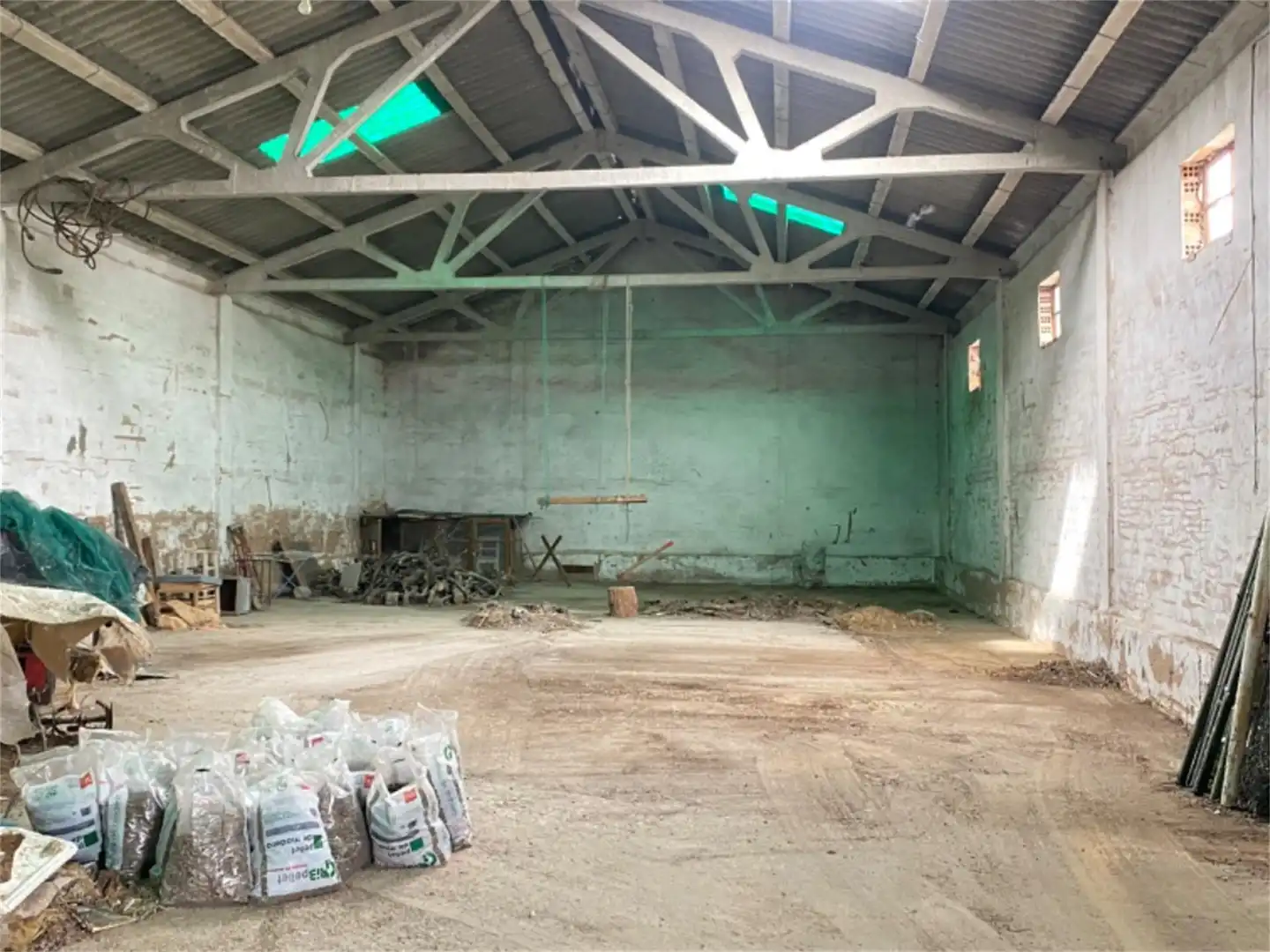 Garaje en venta en Castrojeriz con Calefacción, Jardín privado y Terraza