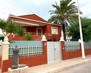 Vista exterior de Casa o xalet en venda en Moncofa amb Aire condicionat, Terrassa i Balcó