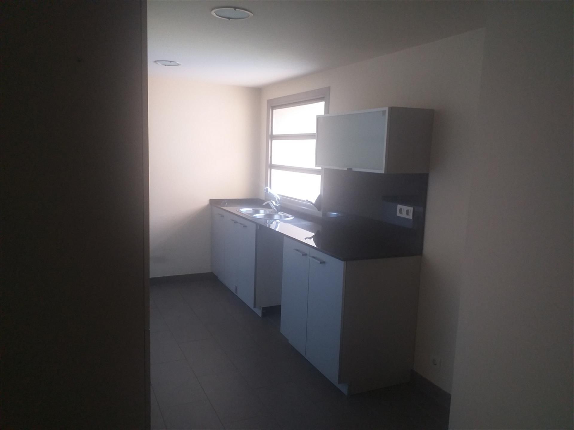 Cuina de Pis en venda en Vilanova i la Geltrú amb Aire condicionat, Calefacció i Parquet