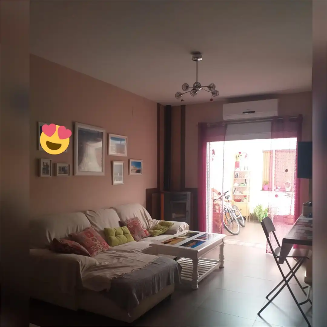 Einfamilien-Reihenhaus zum Verkauf in Calle Blas Infante, 42, Aguadulce (Sevilla) Wohnzimmer von Einfamilien-Reihenhaus zum Verkauf in Aguadulce (Sevilla) mit Klimaanlage, Heizung und Parkett