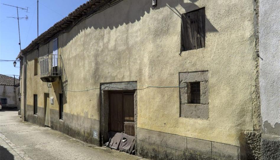 Foto 1 de Casa adosada en venda a Calle Pozos, 40, San Felices de los Gallegos, Salamanca