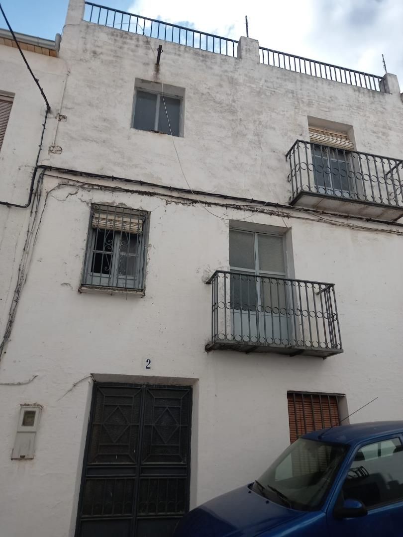 Vista exterior de Casa adosada en venda en Albanchez de Mágina