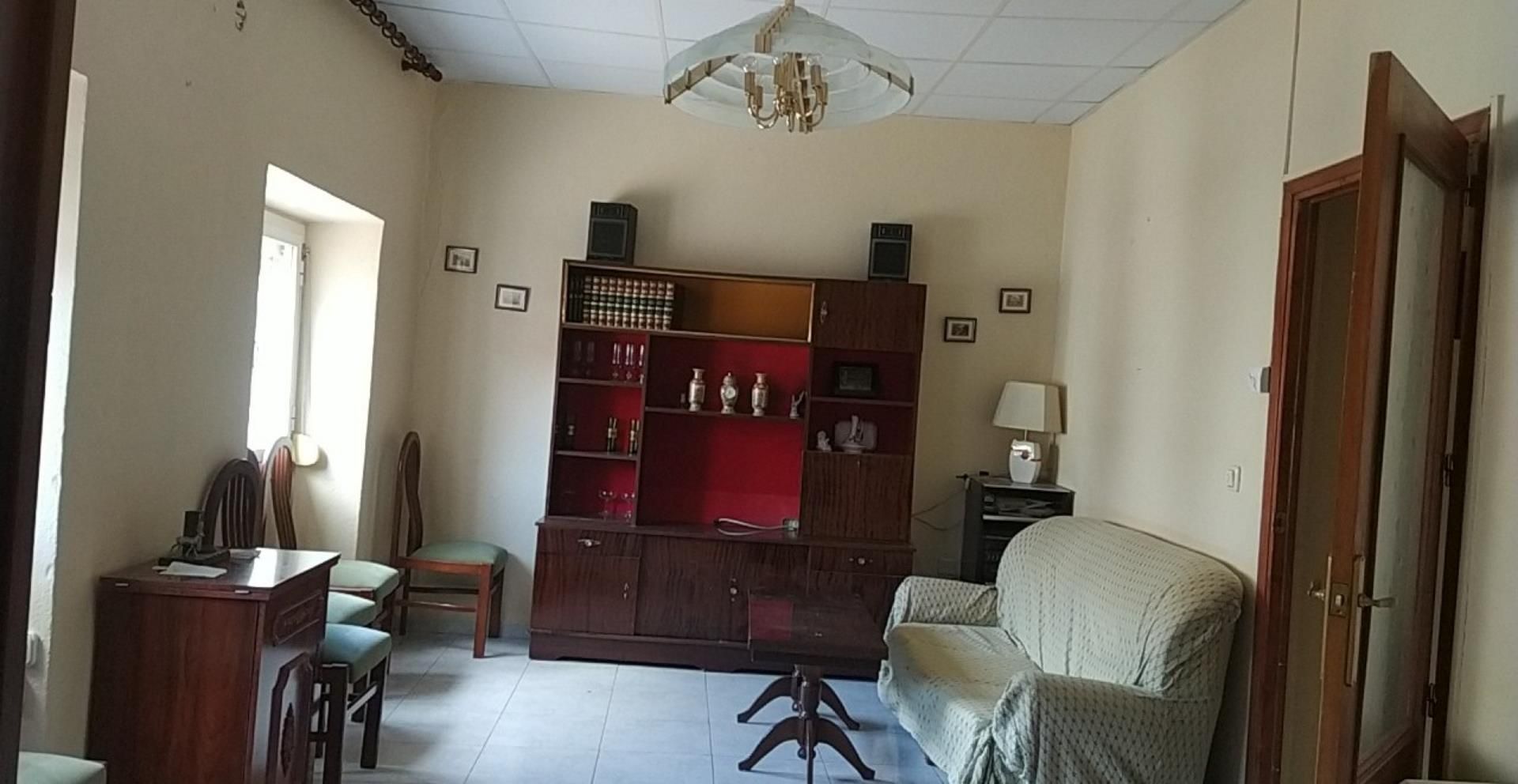 Sala d'estar de Finca rústica en venda en Valdepeñas amb Calefacció i Terrassa
