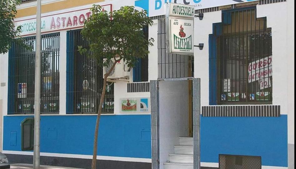 Photo 1 of Premises for sale in Avenida San Fernando, 95, Norte - Blanca Paloma, Cádiz