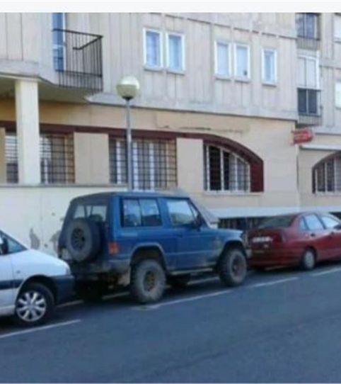 Foto 2 von Geschaftsraum zur Miete in Calle Salamanca, 9, Portillejo - Valdegastea, Logroño