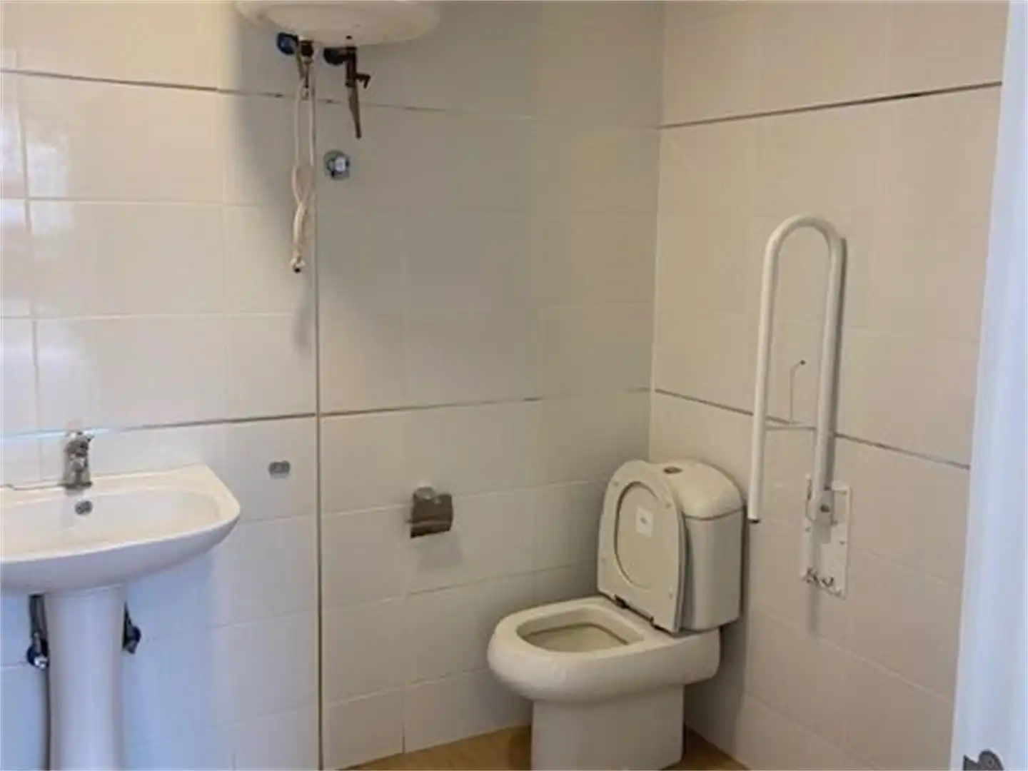 Local en venta en Avenida Sevilla, Centro Baño de Local en venta en San Vicente del Raspeig / Sant Vicent del Raspeig con Aire acondicionado y Calefacción