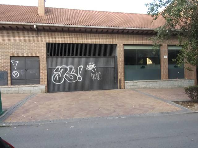 Garaje en Alquiler en Calle Goya, 1 en Los Arcos - El Viviero